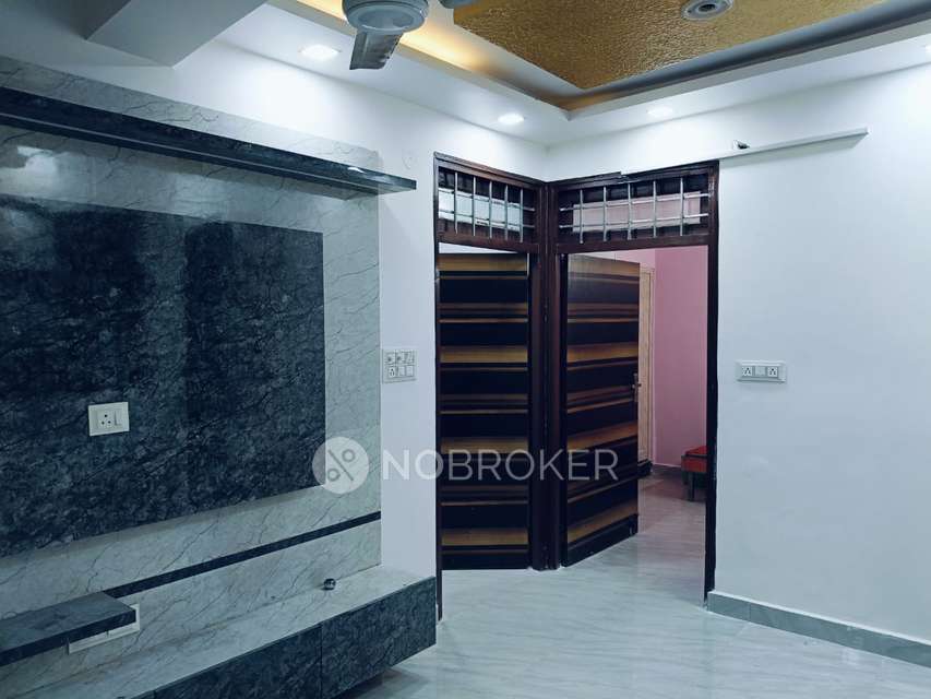 3 BHK Flat In Vishal Enclave  For Sale  In Rajouri Garden