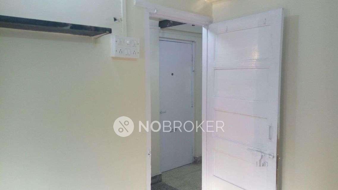 1 RK Flat In Maithili Chs For Sale  In Goregaon East