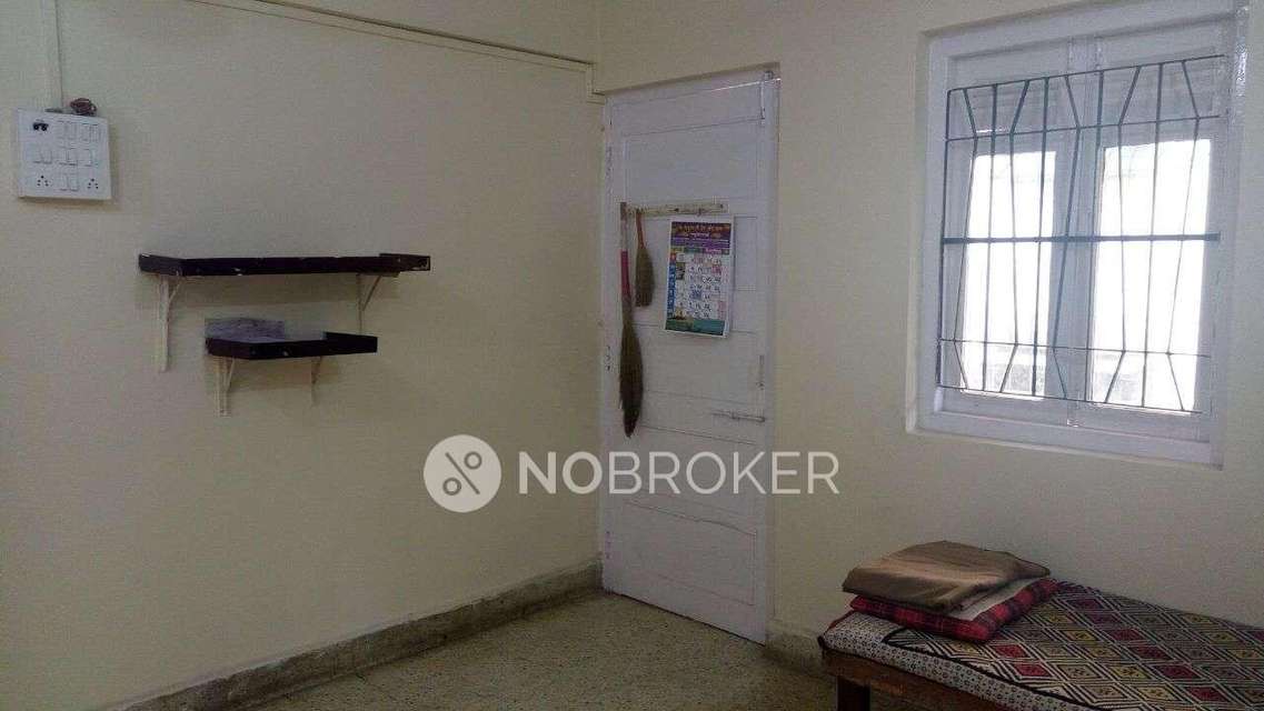 1 RK Flat In Maithili Chs For Sale  In Goregaon East