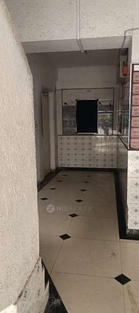 1 BHK Flat In Makhdoomi Palace For Sale  In Santacruz East