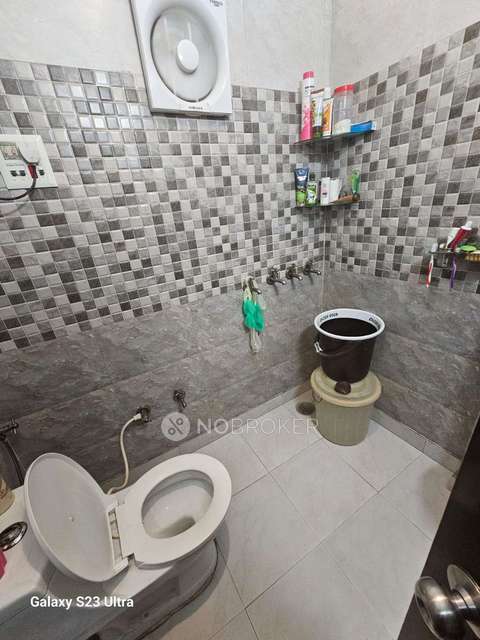 2 BHK Flat For Sale  In Patel Nagar