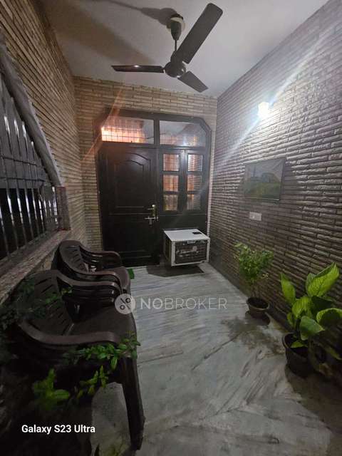 2 BHK Flat For Sale  In Patel Nagar