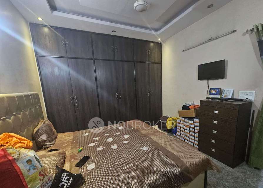 2 BHK Flat For Sale  In Patel Nagar