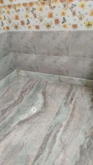 4+ BHK Flat In Hari Enclave For Sale  In Sultan Puri