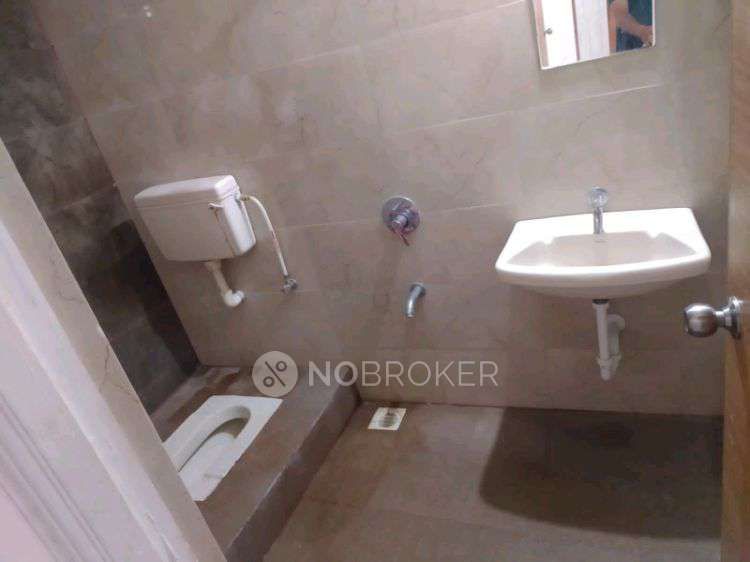 2 BHK Flat In Kumar Palmcrest, Pisoli, Pune for Rent  In Pisoli