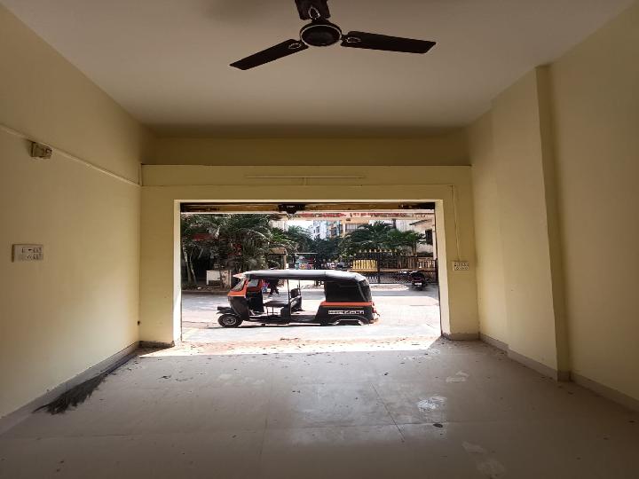 Shop for Sale in Ambegaon Budruk Katraj, pune for Rs. 2400000 with 185