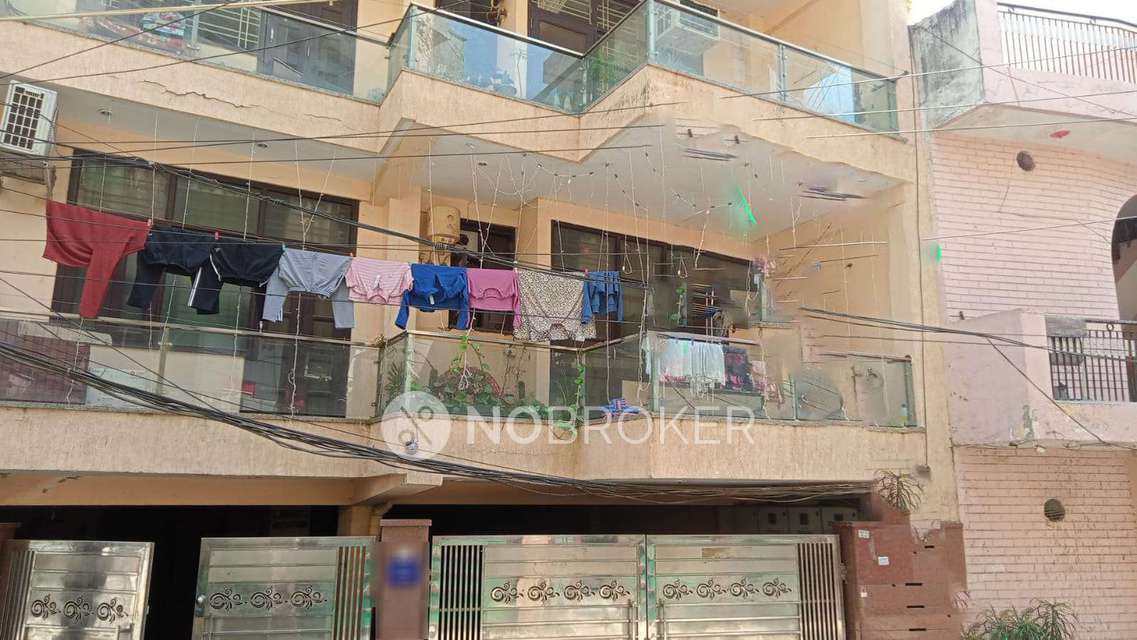 3 BHK Flat For Sale  In  Sector 11