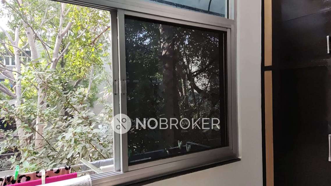 3 BHK Flat In Cghs Kadambari Apartments, Sector-9 Rohini For Sale  In Rohini Sector 9