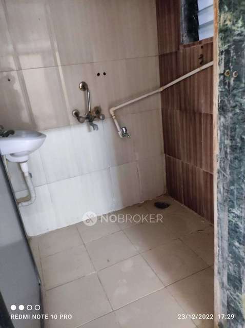 2 BHK Flat In Omkarpuram Amrapali For Sale  In Adaigaon