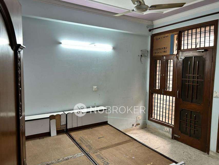 3 BHK Flat In Himachal Apartment, Dwarka for Rent  In Dwarka