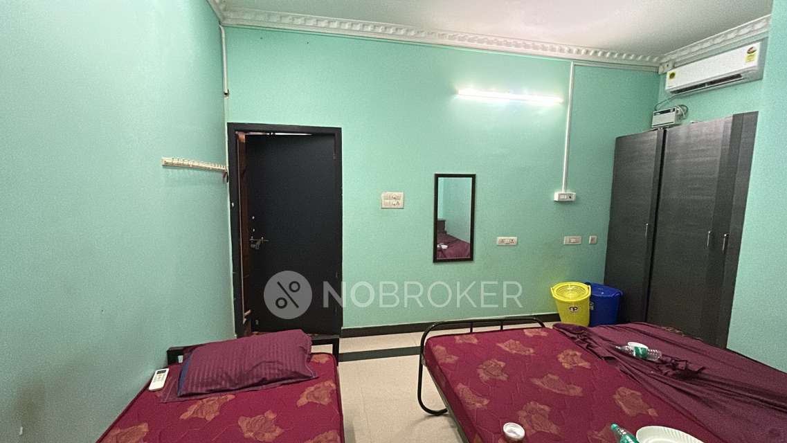 PG for Girls in Valasaravakkam