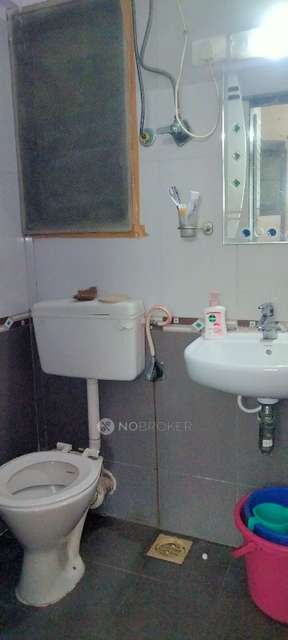 2 BHK Flat In Mahavir Platinum Chs For Sale  In  Shivaji Nagar