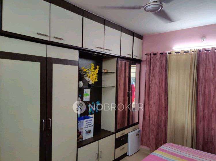 2 BHK Flat In Mahavir Platinum Chs For Sale  In  Shivaji Nagar