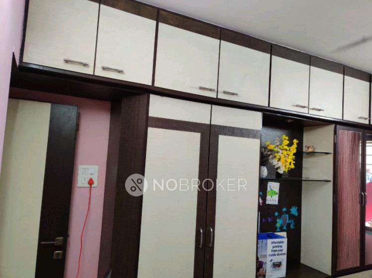 2 BHK Flat In Mahavir Platinum Chs For Sale  In  Shivaji Nagar