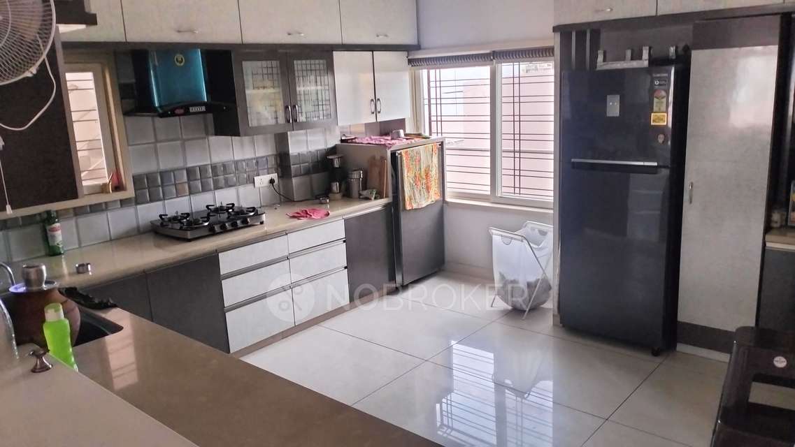 4+ BHK Flat For Sale  In Koti