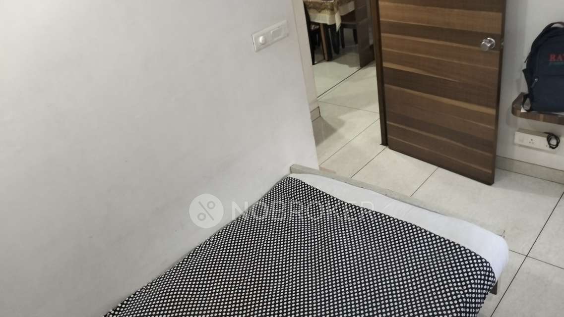 4+ BHK Flat For Sale  In Koti