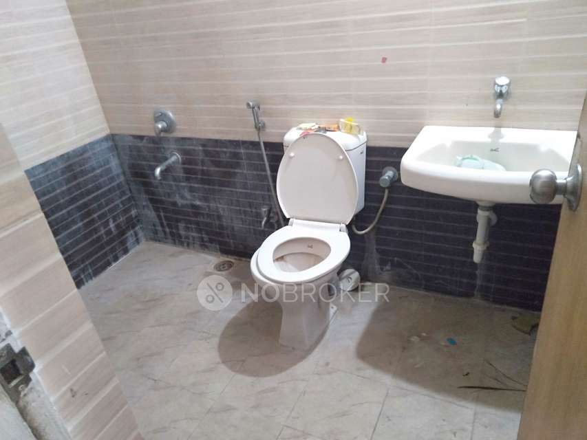 2 BHK Flat In Kumar Palmcrest for Rent  In Kondhwa Budruk