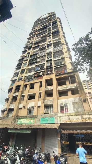 2 BHK Flat In Naminath Khairunnisa Heights For Sale  In Dongri