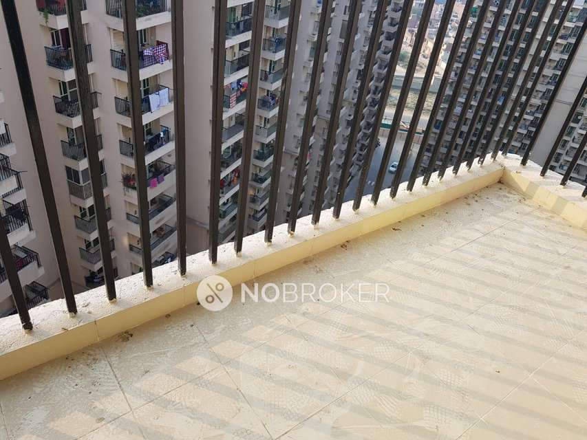 3 BHK Flat In 16th Avenue  For Sale  In Gaur City 2