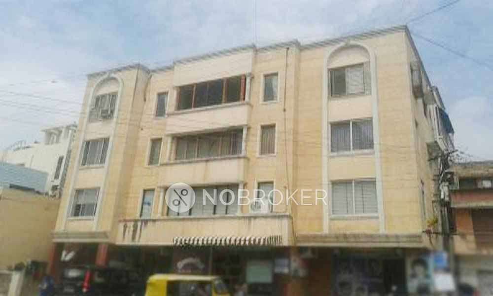 Diamond Nest Jeevan Bima Nagar Without Brokerage Semifurnished 4 BHK