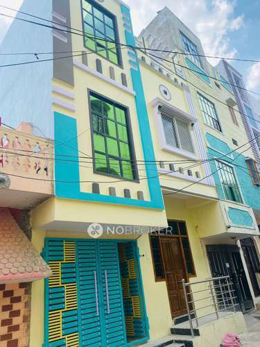 2 BHK Flat In Standalone Building  for Lease  In  Kishan Bagh