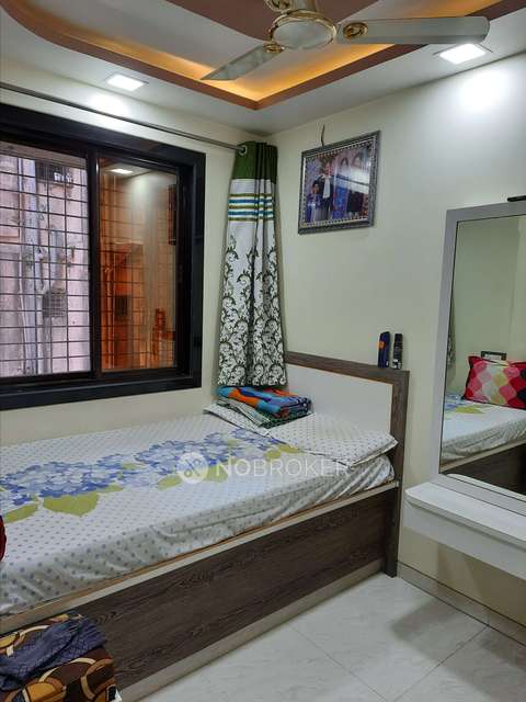 2 BHK Flat In Saichatra Chsl For Sale  In Thane West 