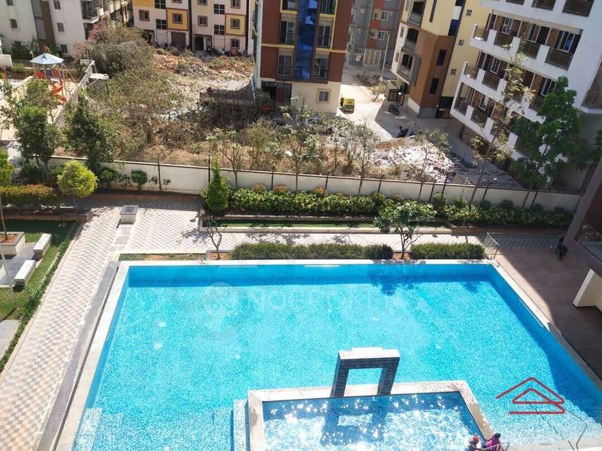 2 BHK Flat In Pavani Sarovar for Rent  In Whitefield