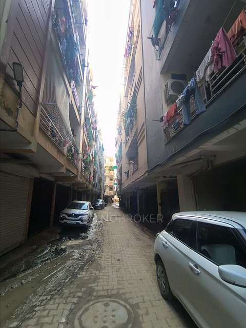 Shop in  Sector 16c, Ghaziabad for sale 