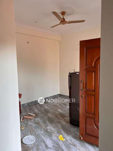 1 BHK Flat In Standalone Building  for Rent  In Mathikere