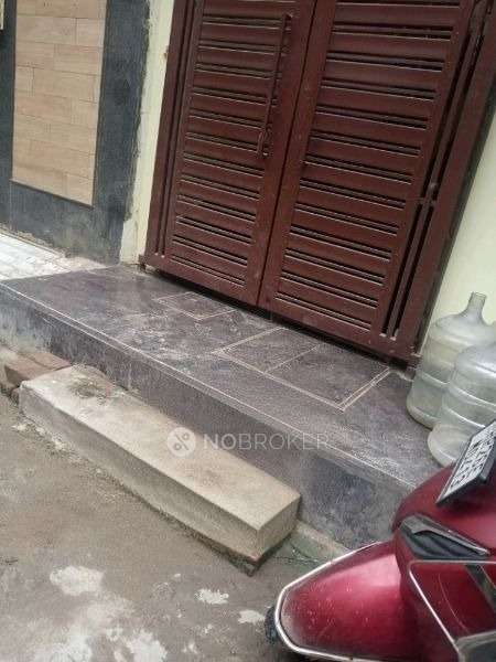 2 BHK Flat for Rent  In Sector 7