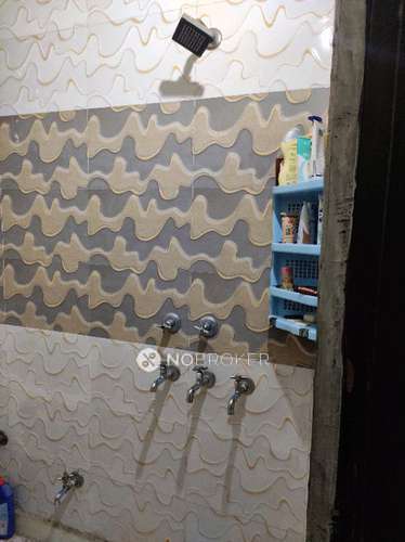 2 BHK Flat For Sale  In Moti Nagar