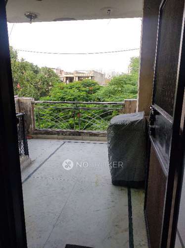 2 BHK Flat For Sale  In Moti Nagar