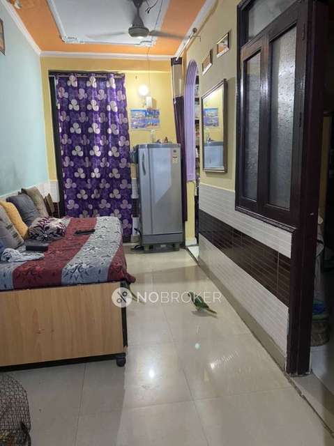 2 BHK Flat In H 4 For Sale  In Mustafa Masjid