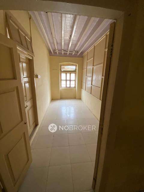 4+ BHK Villa In Takshashila Chs For Sale  In Dadar East