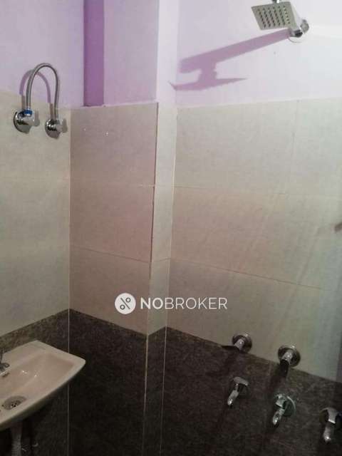 3 BHK Flat In Lig Flats For Sale  In Rohini