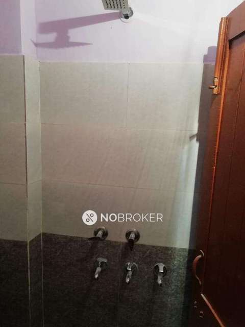 3 BHK Flat In Lig Flats For Sale  In Rohini