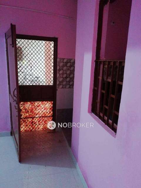 3 BHK Flat In Lig Flats For Sale  In Rohini