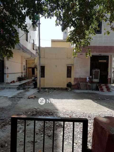 3 BHK Flat In Lig Flats For Sale  In Rohini