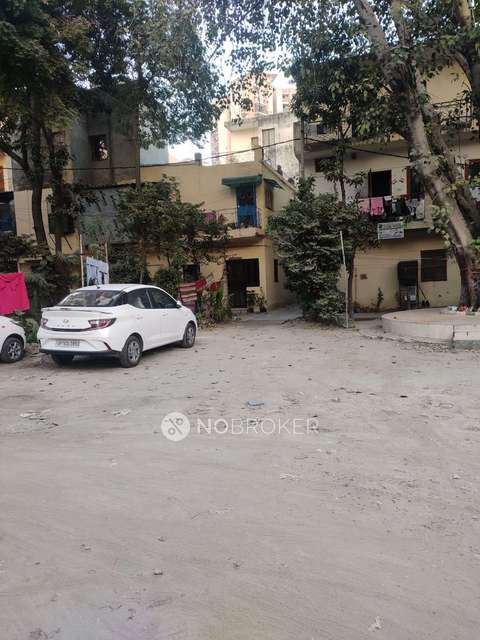 1 BHK Flat In Dda Janta Flats, Sector 71 Noida For Sale  In Sector 71