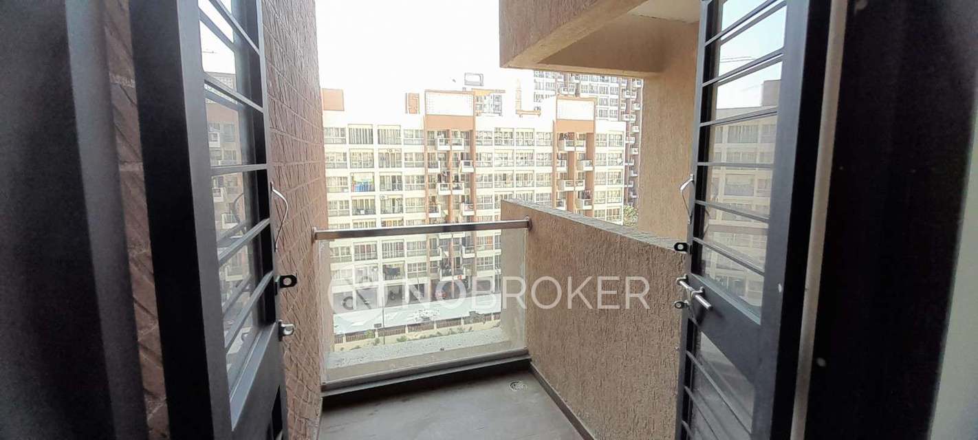 2 BHK Flat In Kohinoor Coral for Rent In Hinjewadi