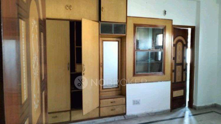 3 BHK Flat In Cosmic Nav Sanjivan Cghs for Rent  In Sector 12 Dwarka, Dwarka