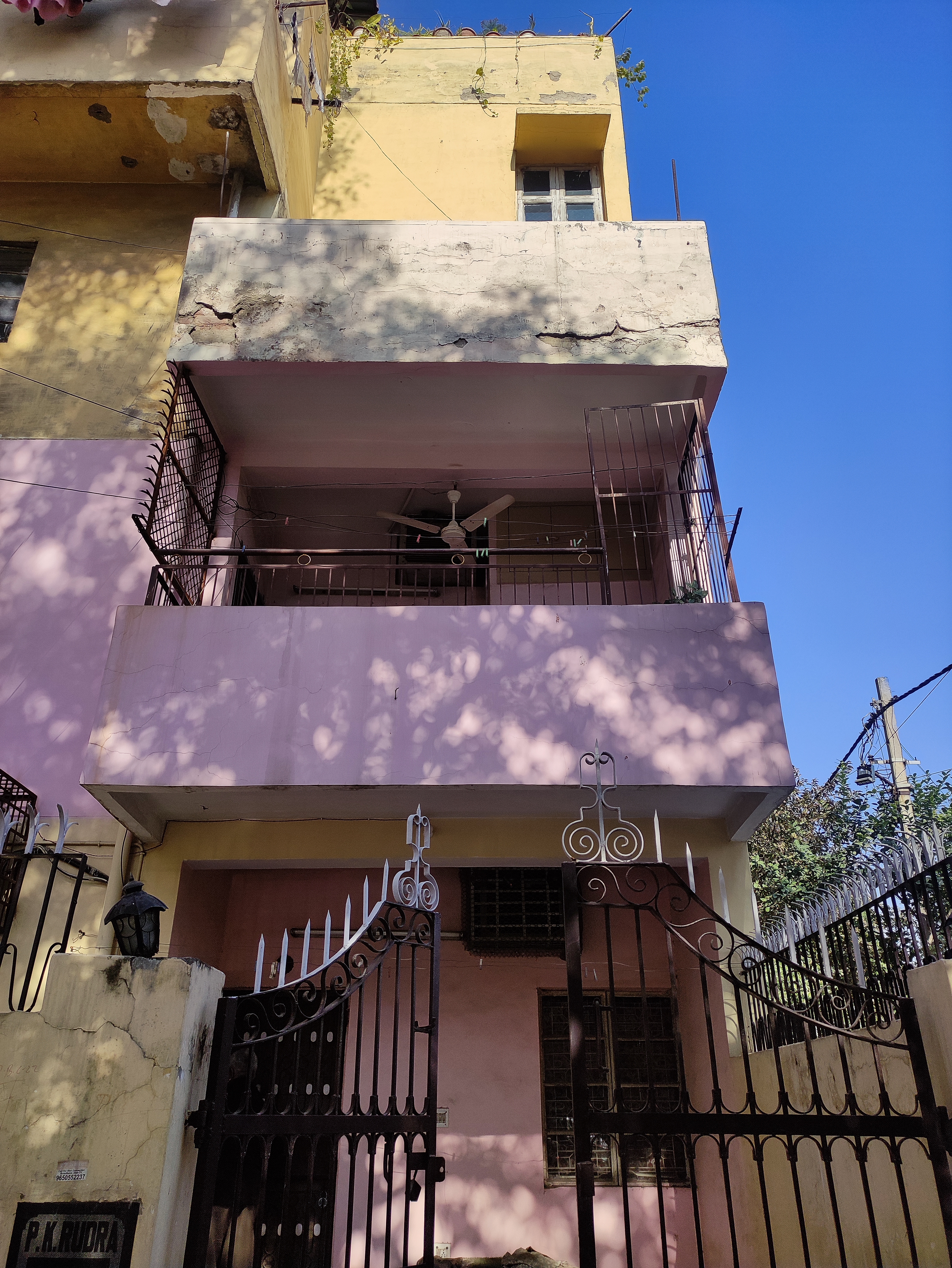 F Block , Dilshad Colony