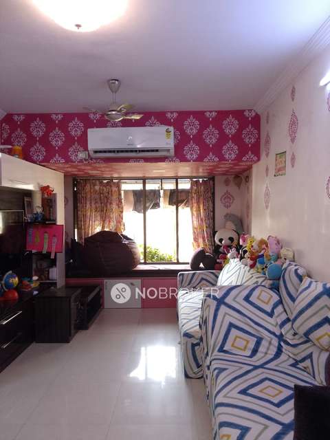 2 BHK Flat In Dheeraj Heritage Residency  For Sale  In Santacruz West,