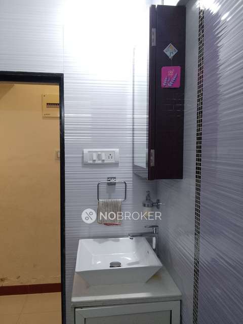 2 BHK Flat In Dheeraj Heritage Residency  For Sale  In Santacruz West,