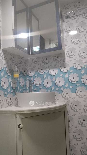 2 BHK Flat In Dheeraj Heritage Residency  For Sale  In Santacruz West,