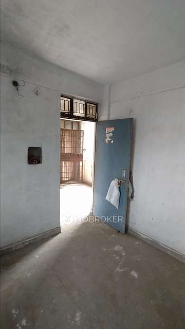 1 BHK Flat In Ashirwad Apartment For Sale  In Mayur Vihar Phase Iii