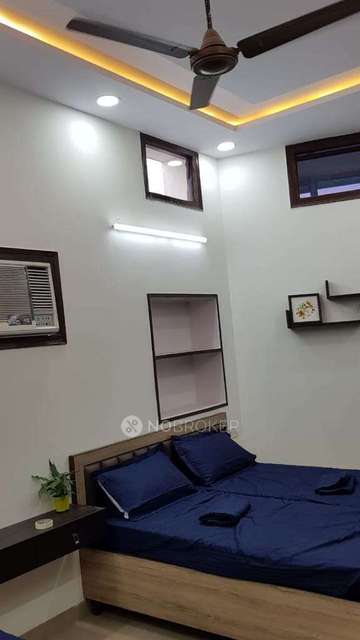 2 BHK Flat In Bp Block Rwa For Sale  In Pitampura