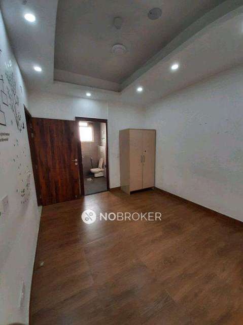 2 BHK Flat In Royal Residencies For Sale  In Sector 72