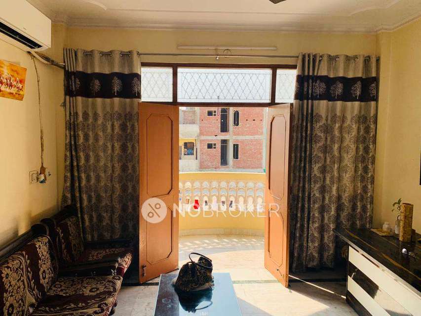 3 BHK Flat For Sale  In Krishna Nagar