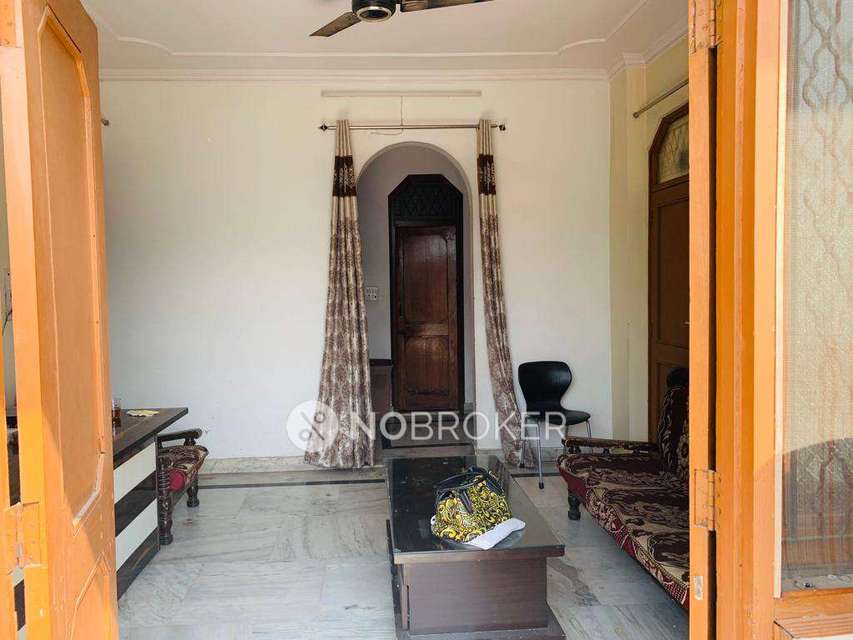 3 BHK Flat For Sale  In Krishna Nagar